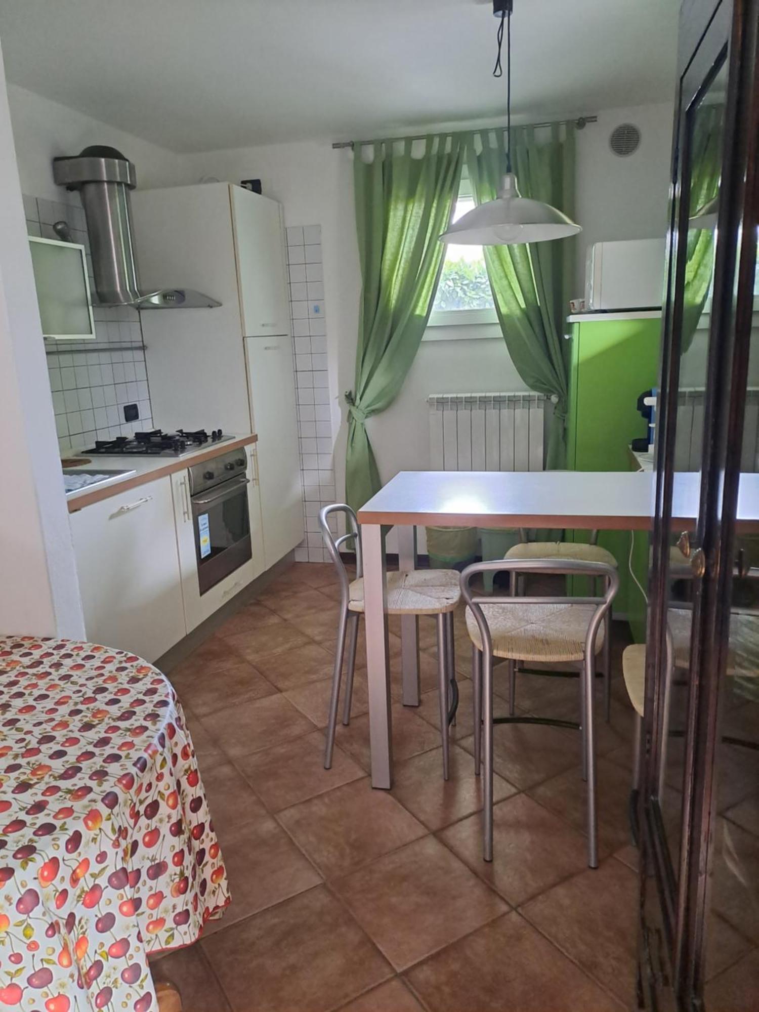 Ground Floor,top Level Padua