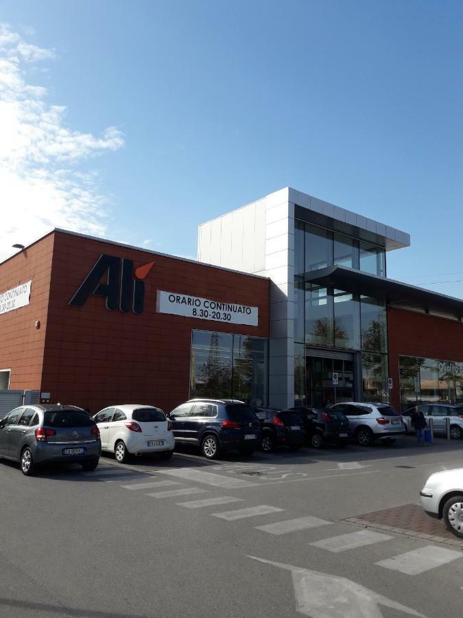 Ground Floor,top Level Apartamento